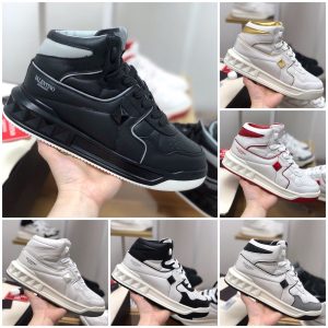 Valentino Garavani cowhide VLTN screen printing Logo High Top sneakers